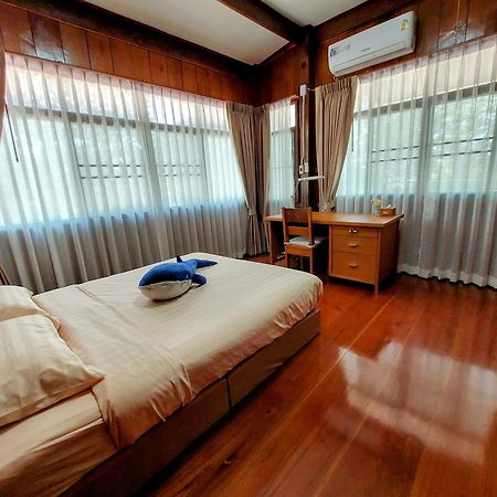 Whales Come To The River - Riverside - 3 Rooms On 2Nd Floor Ban Bang Phli Nua Exterior foto