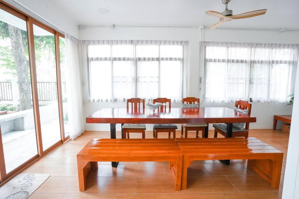 Whales Come To The River - Riverside - 3 Rooms On 2Nd Floor Ban Bang Phli Nua Exterior foto