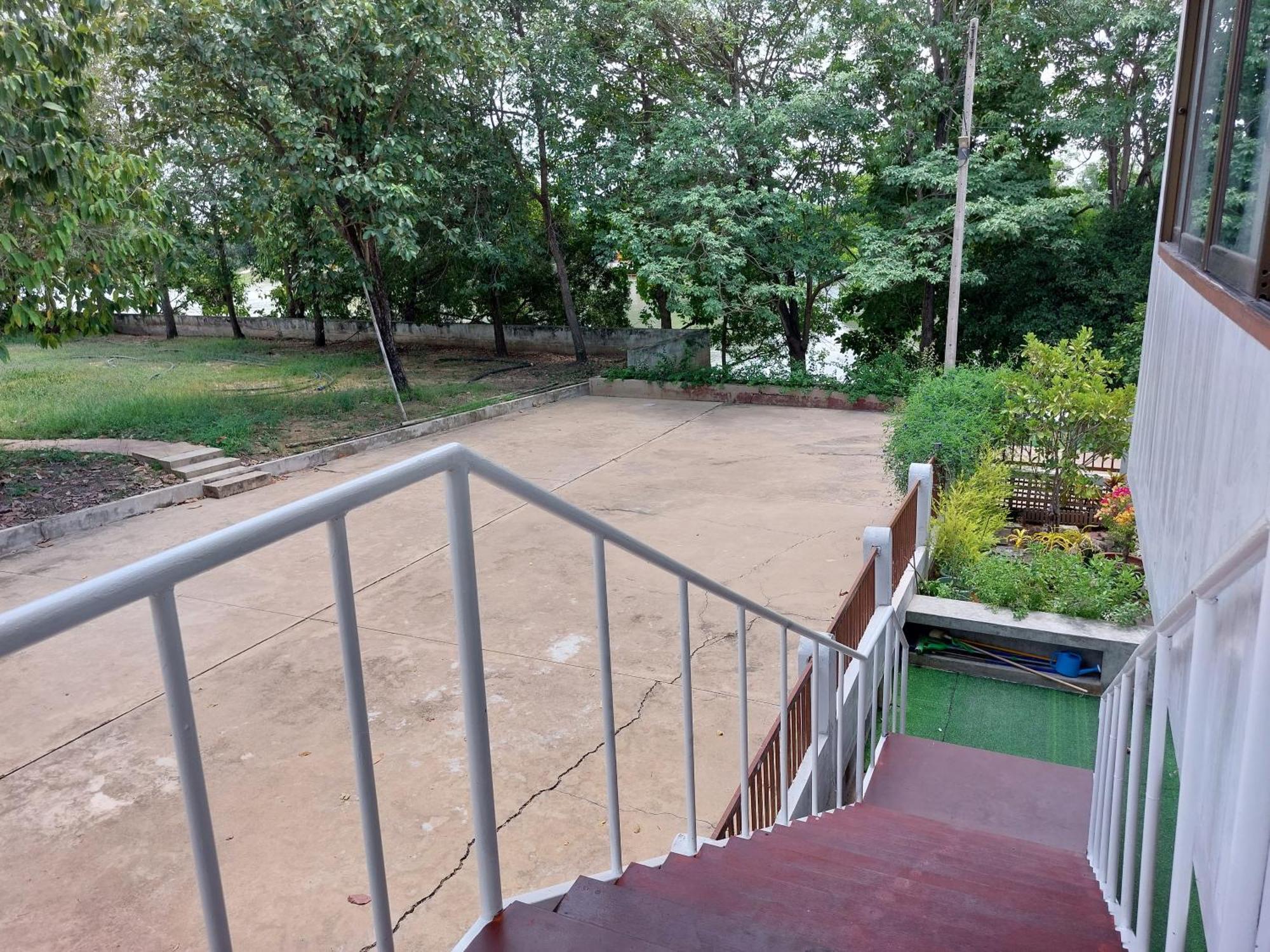 Whales Come To The River - Riverside - 3 Rooms On 2Nd Floor Ban Bang Phli Nua Exterior foto