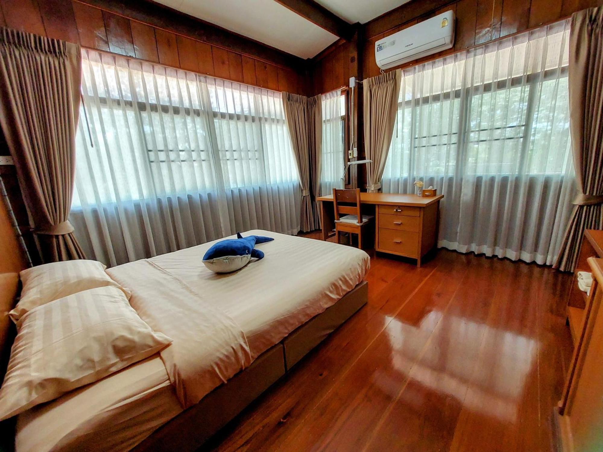 Whales Come To The River - Riverside - 3 Rooms On 2Nd Floor Ban Bang Phli Nua Exterior foto